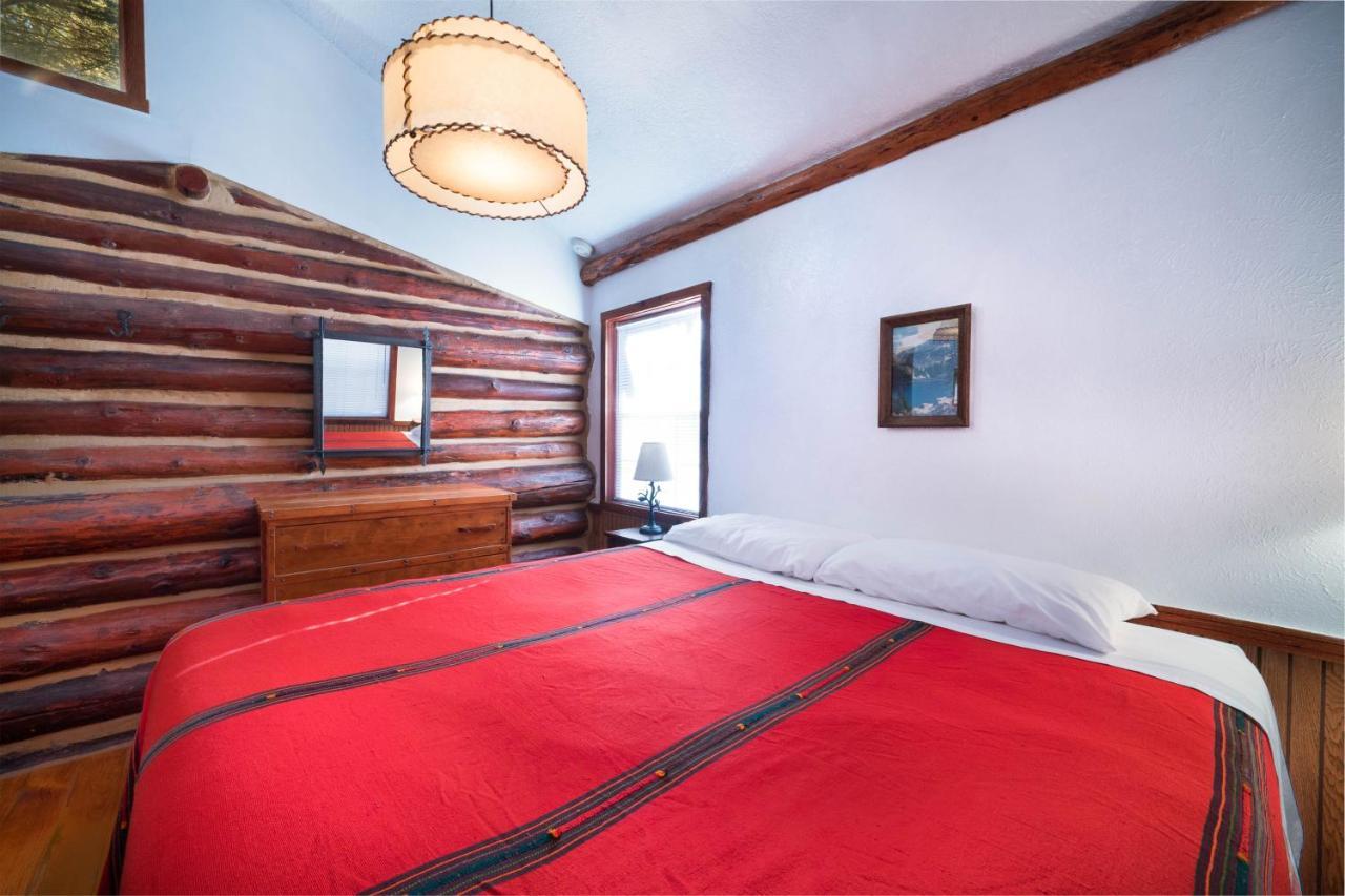 Corkins Lodge Chama Bagian luar foto