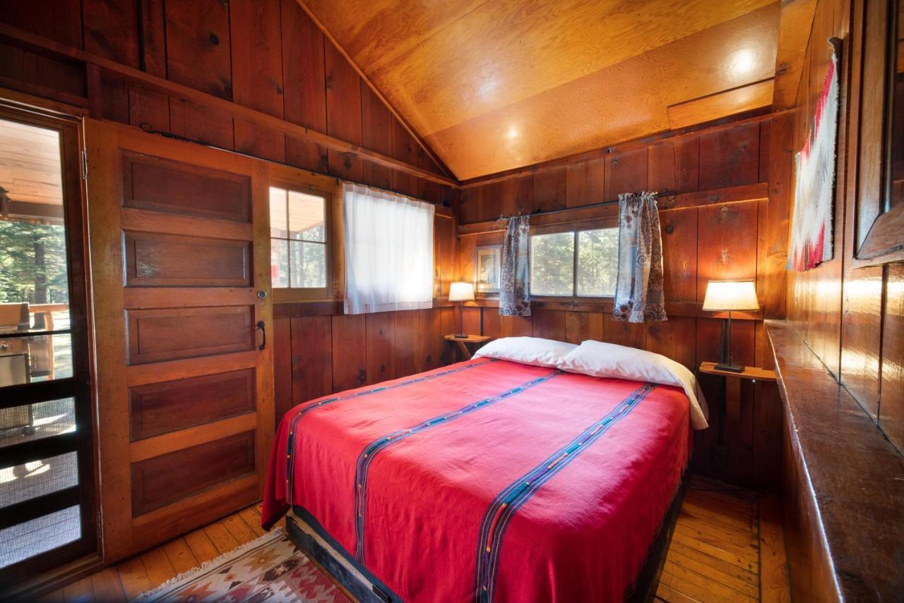 Corkins Lodge Chama Bagian luar foto