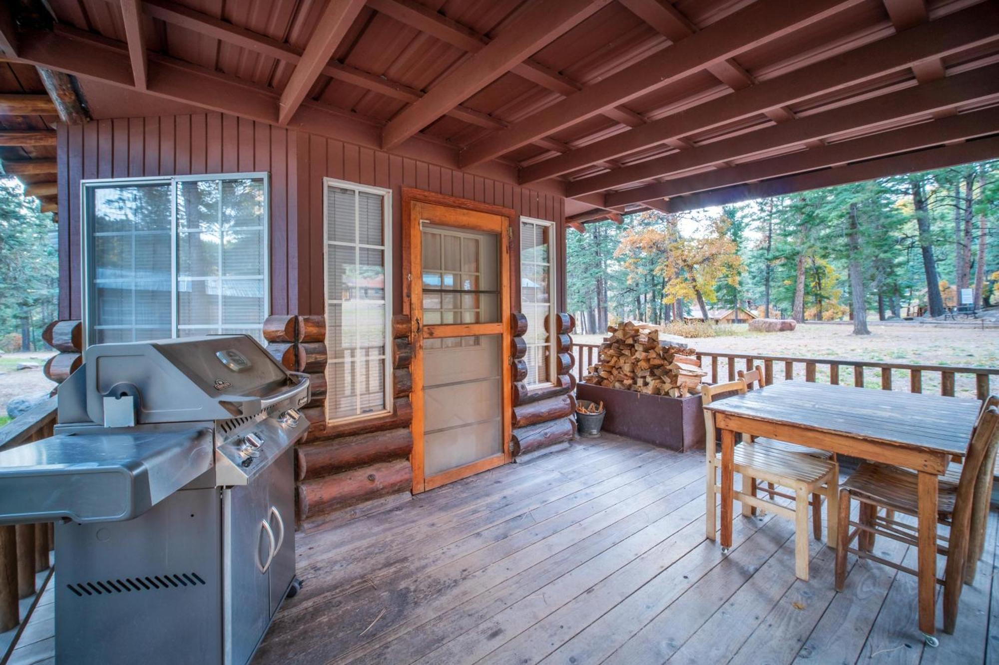 Corkins Lodge Chama Bagian luar foto