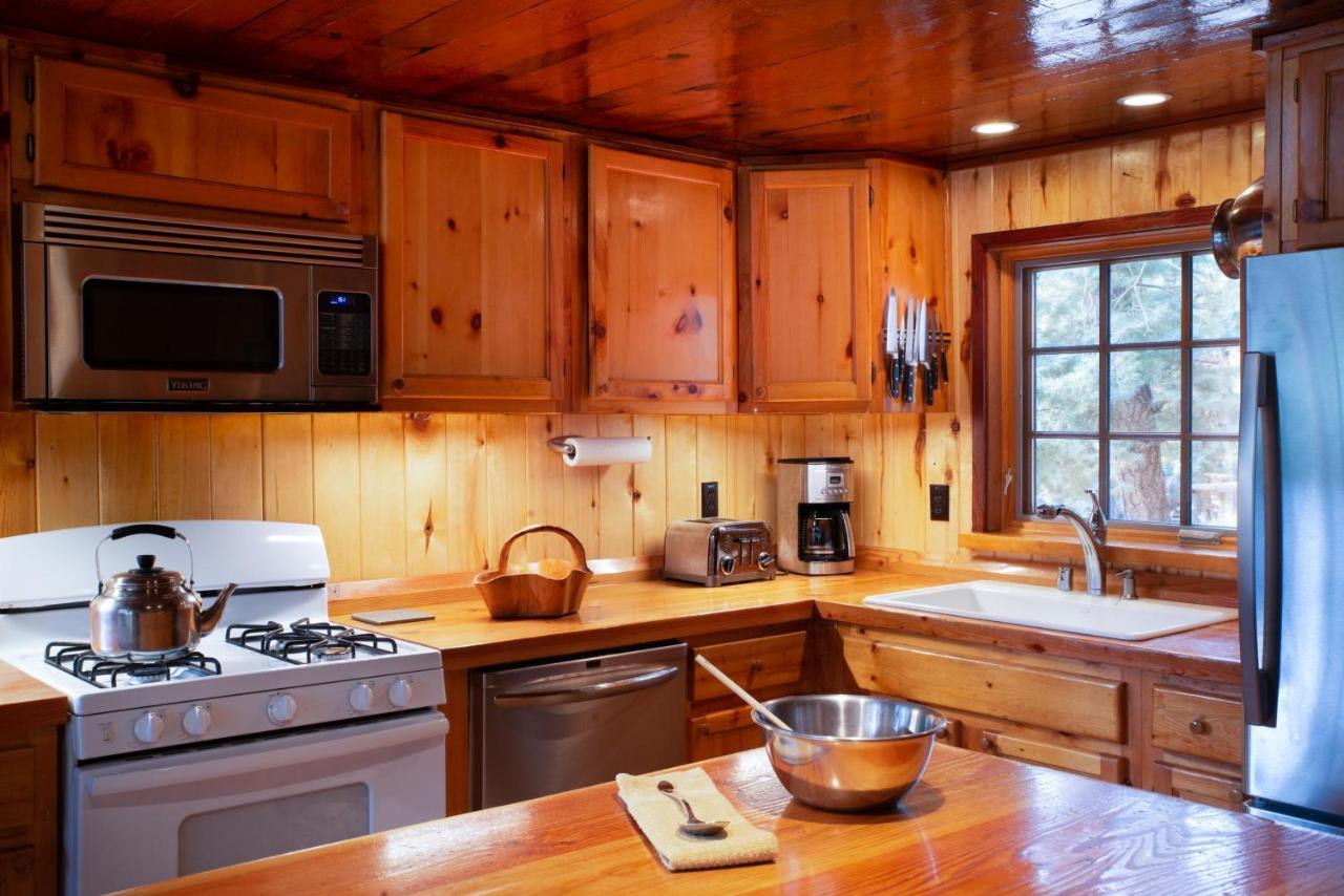 Corkins Lodge Chama Bagian luar foto